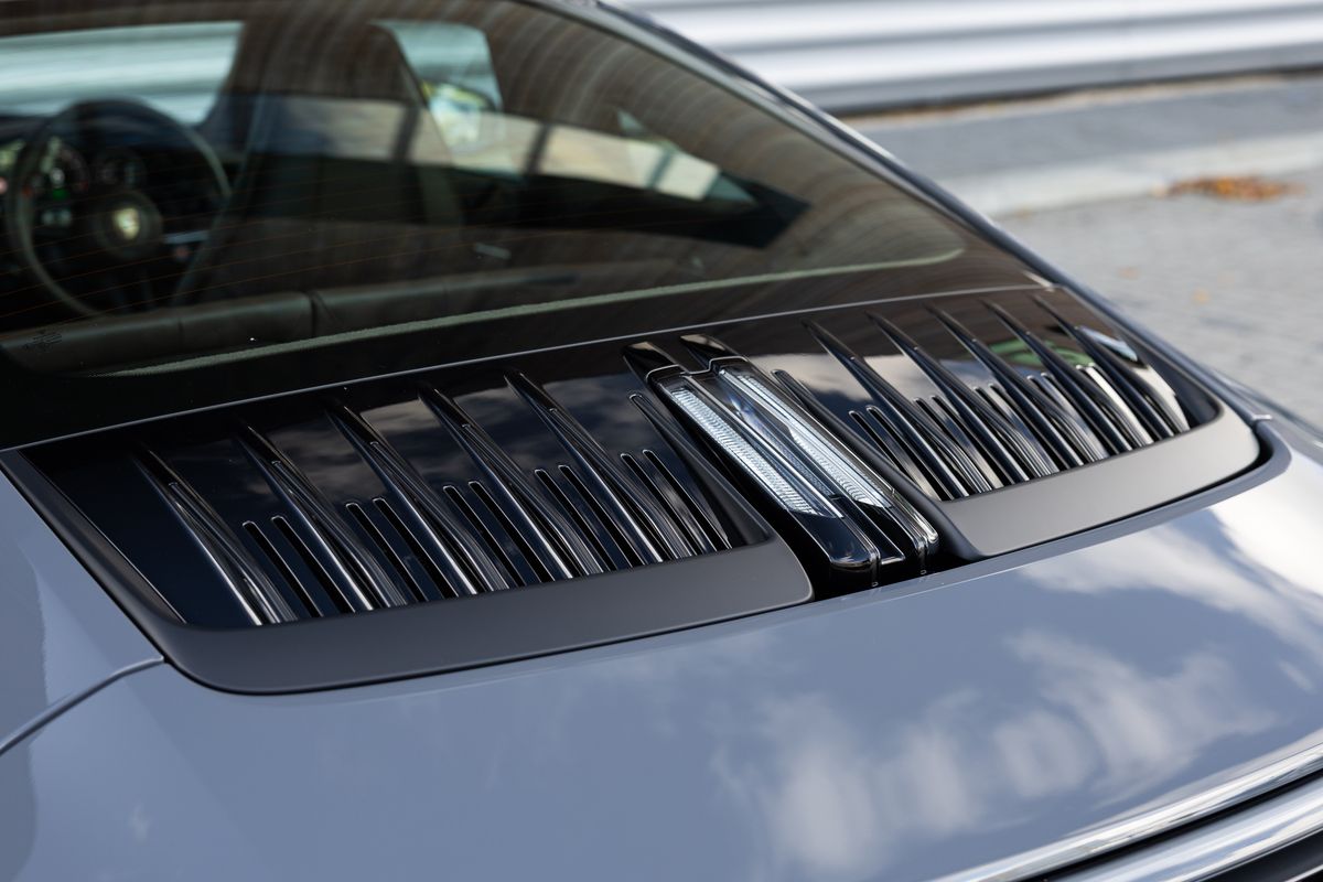 2025 Porsche 911 (992.2) Carrera GTS