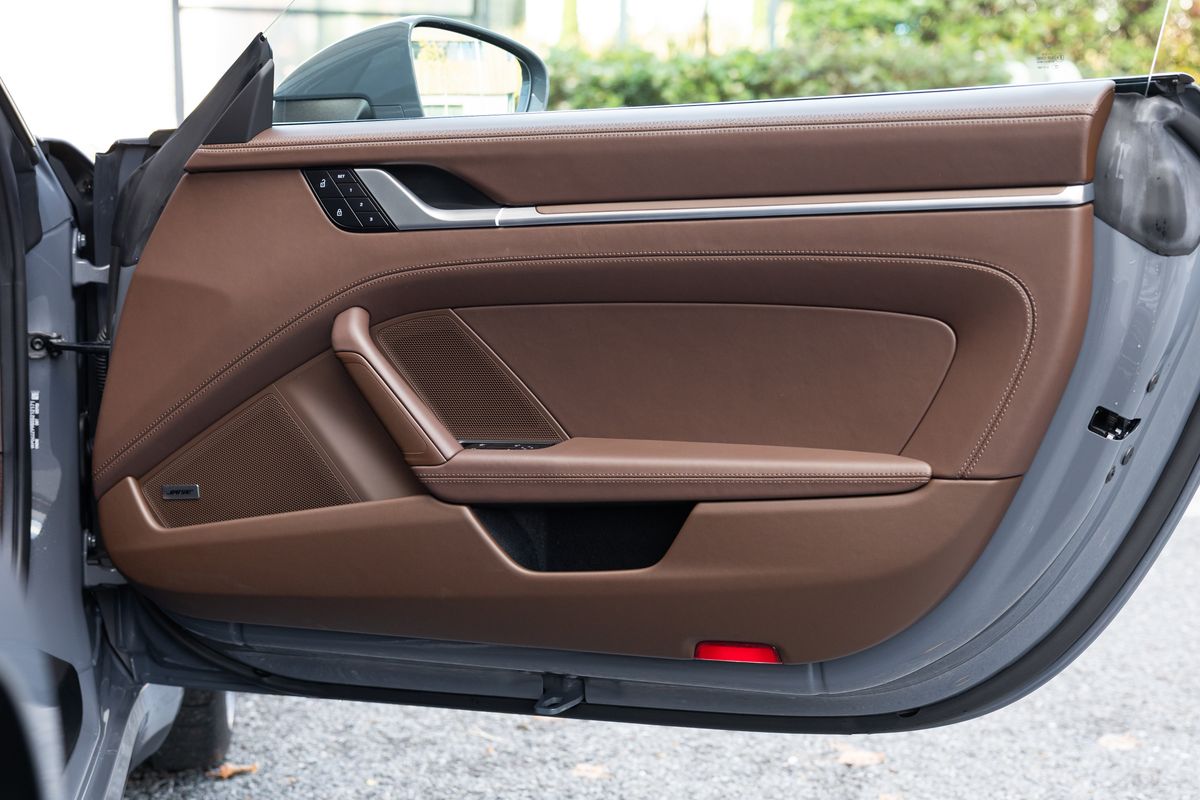 2025 Porsche 911 (992.2) Carrera GTS