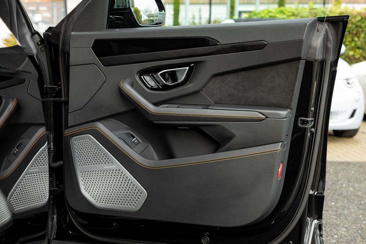 2022 Lamborghini Urus