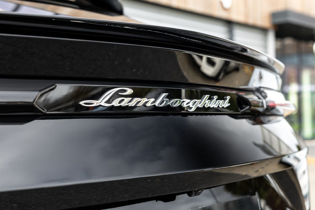 2022 Lamborghini Urus