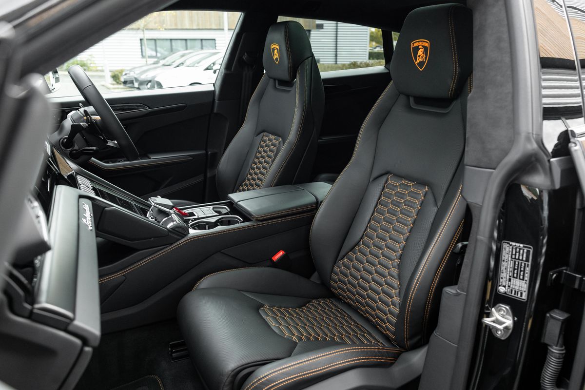 2022 Lamborghini Urus