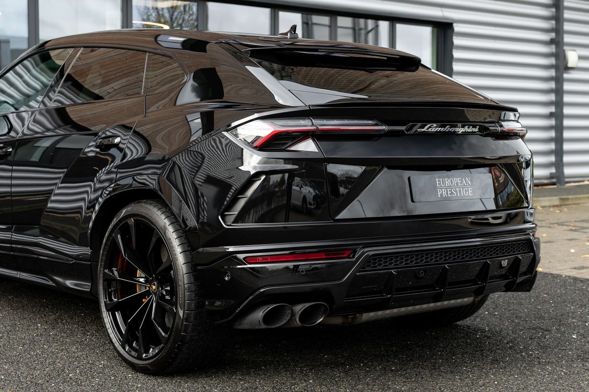 2022 Lamborghini Urus