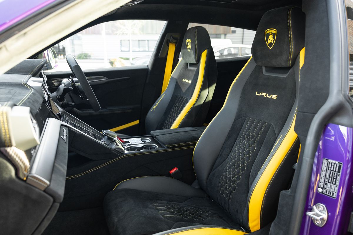 2023 Lamborghini Urus Performante