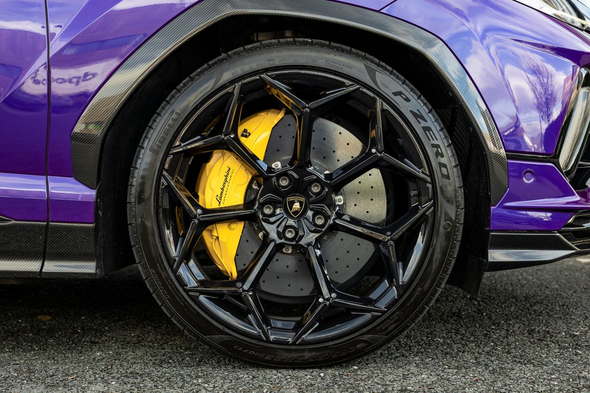 2023 Lamborghini Urus Performante