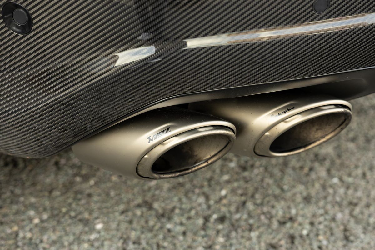 2023 Lamborghini Urus Performante