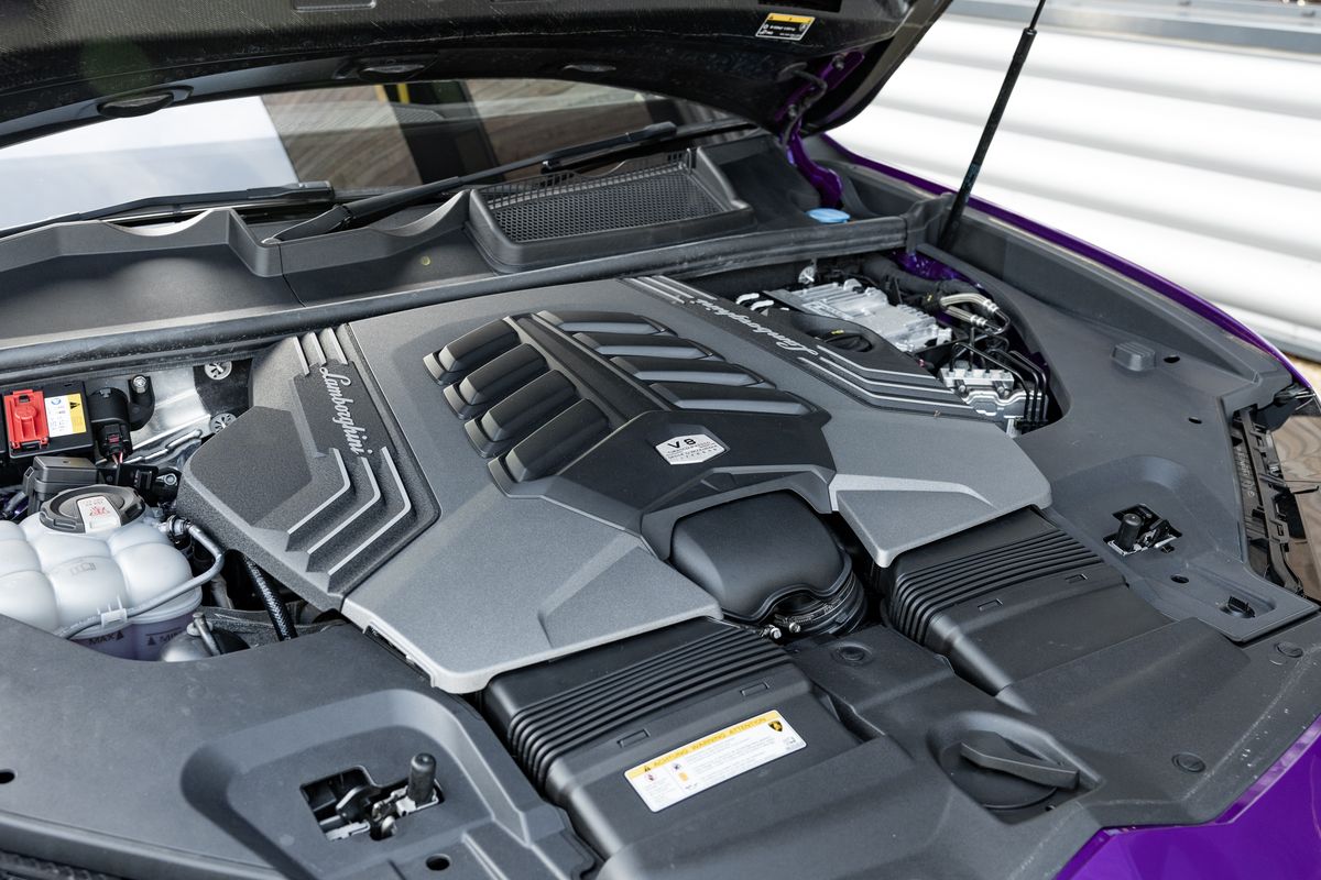 2023 Lamborghini Urus Performante