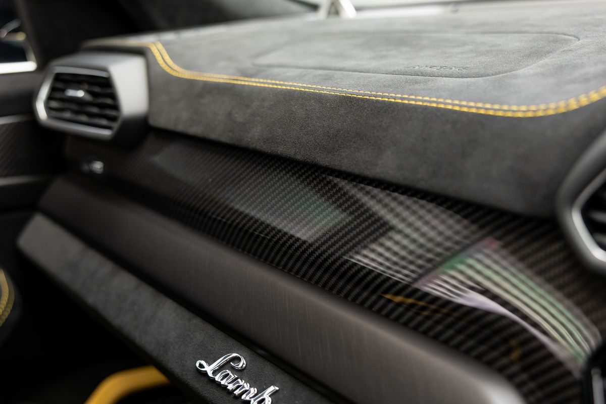 2024 Lamborghini Urus Performante