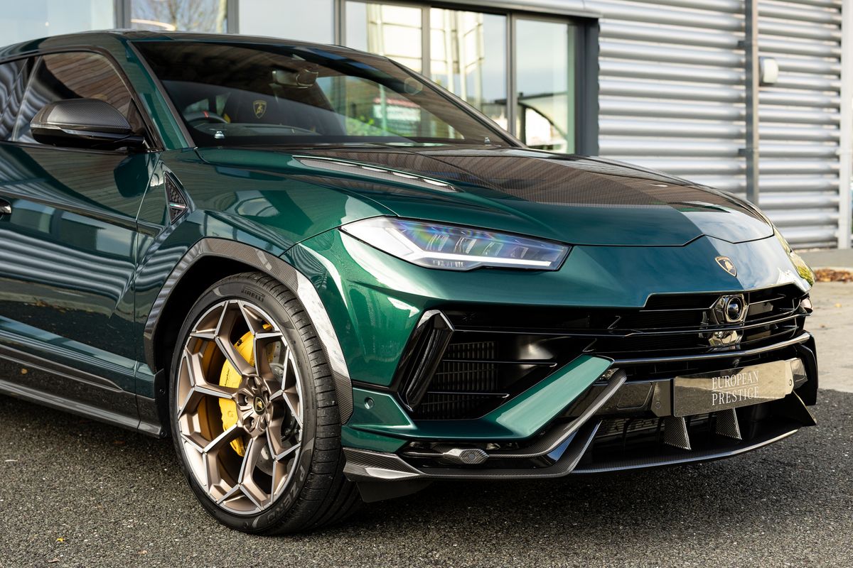 2024 Lamborghini Urus Performante