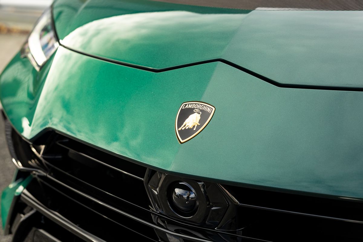 2024 Lamborghini Urus Performante