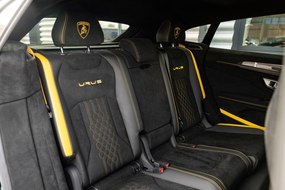 2024 Lamborghini Urus Performante