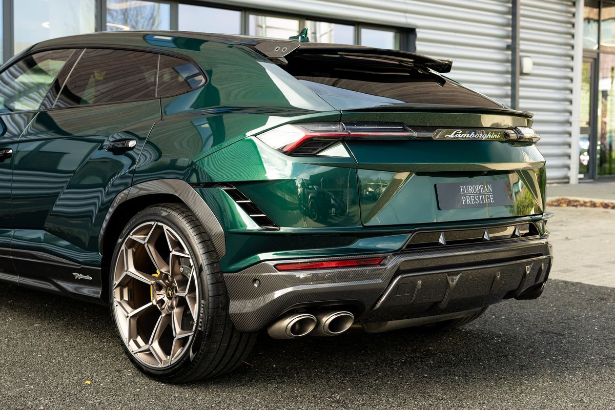 2024 Lamborghini Urus Performante