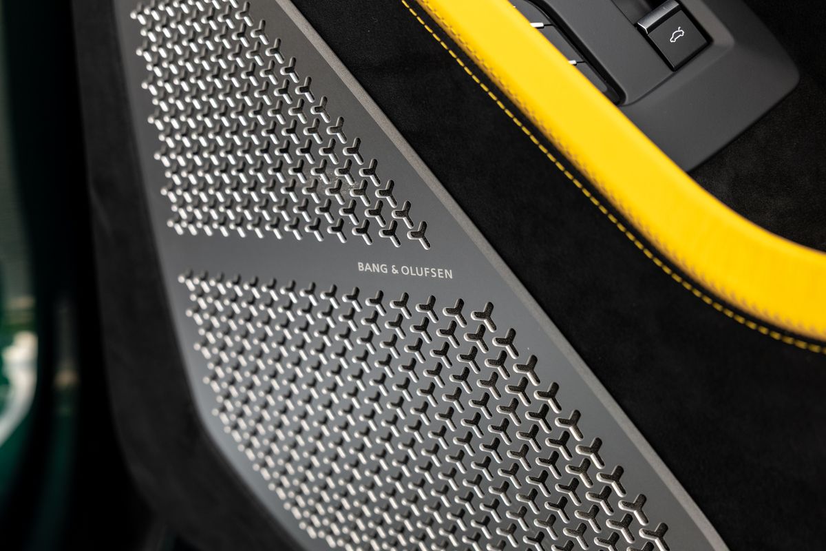 2024 Lamborghini Urus Performante