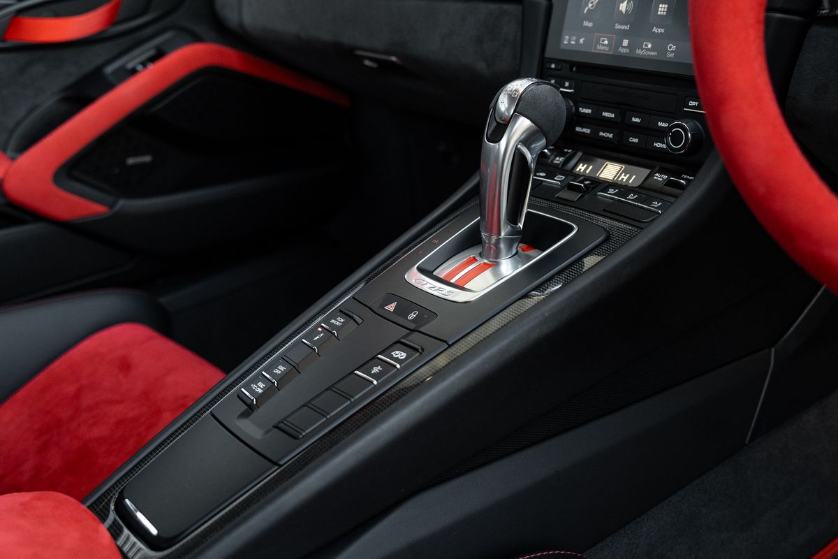 2018 Porsche 911 (991.2) GT2 RS Weissach