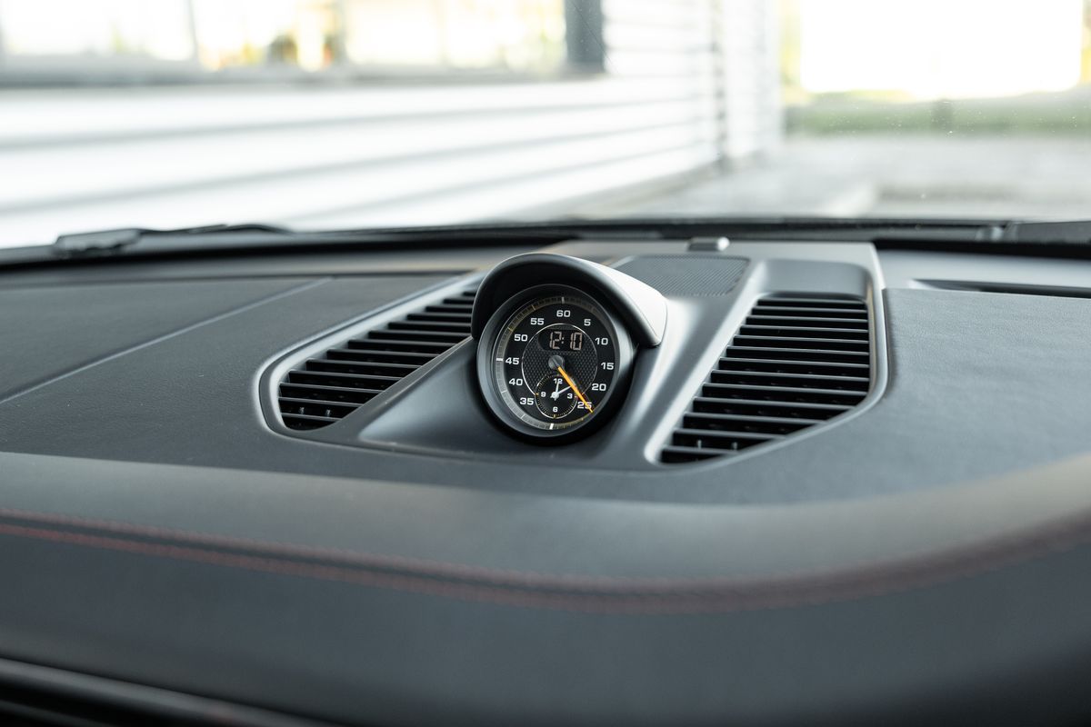 2018 Porsche 911 (991.2) GT2 RS Weissach