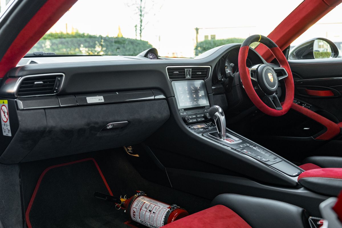 2018 Porsche 911 (991.2) GT2 RS Weissach