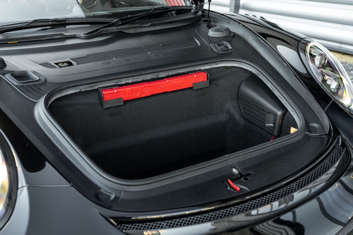 2018 Porsche 911 (991.2) GT2 RS Weissach