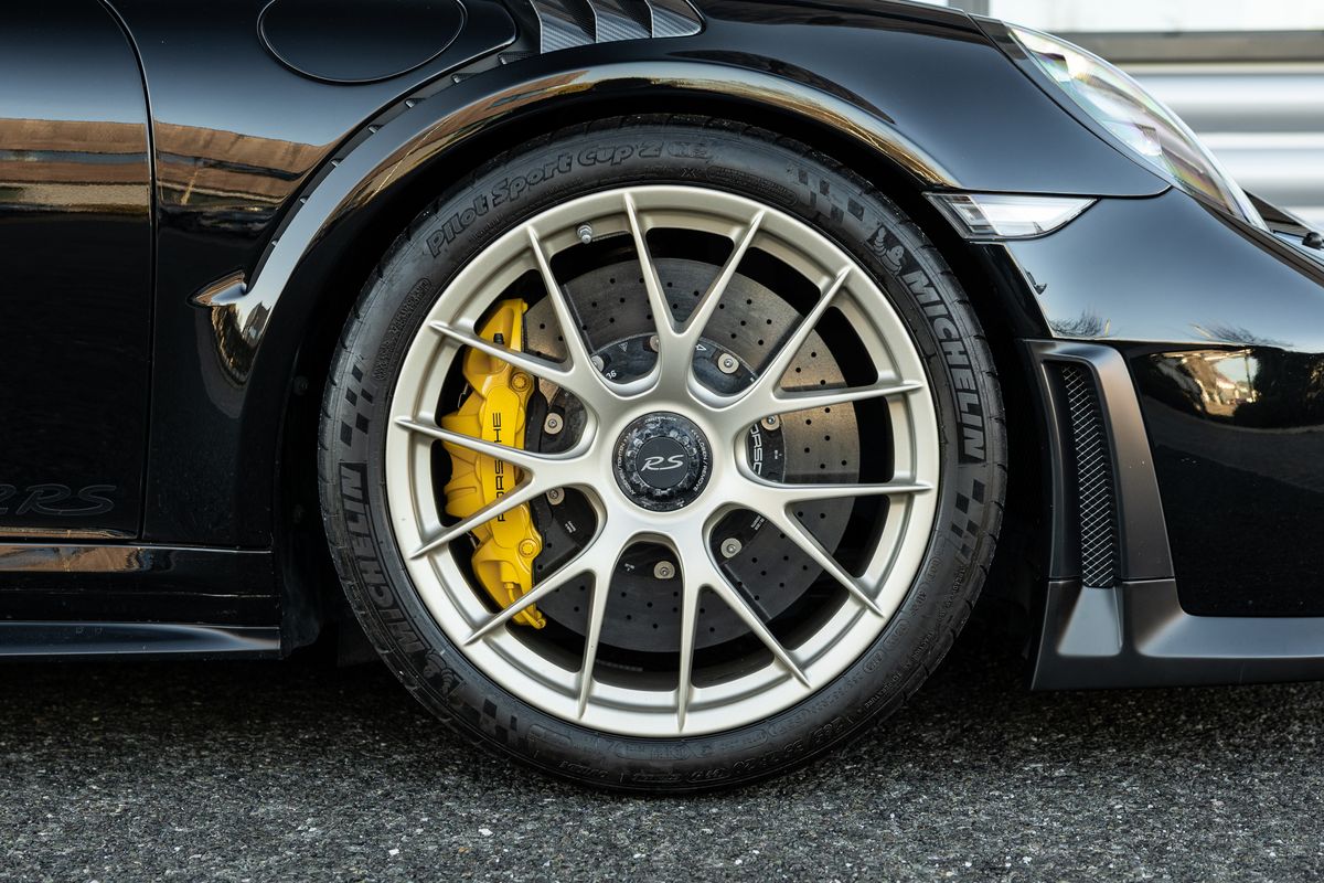 2018 Porsche 911 (991.2) GT2 RS Weissach