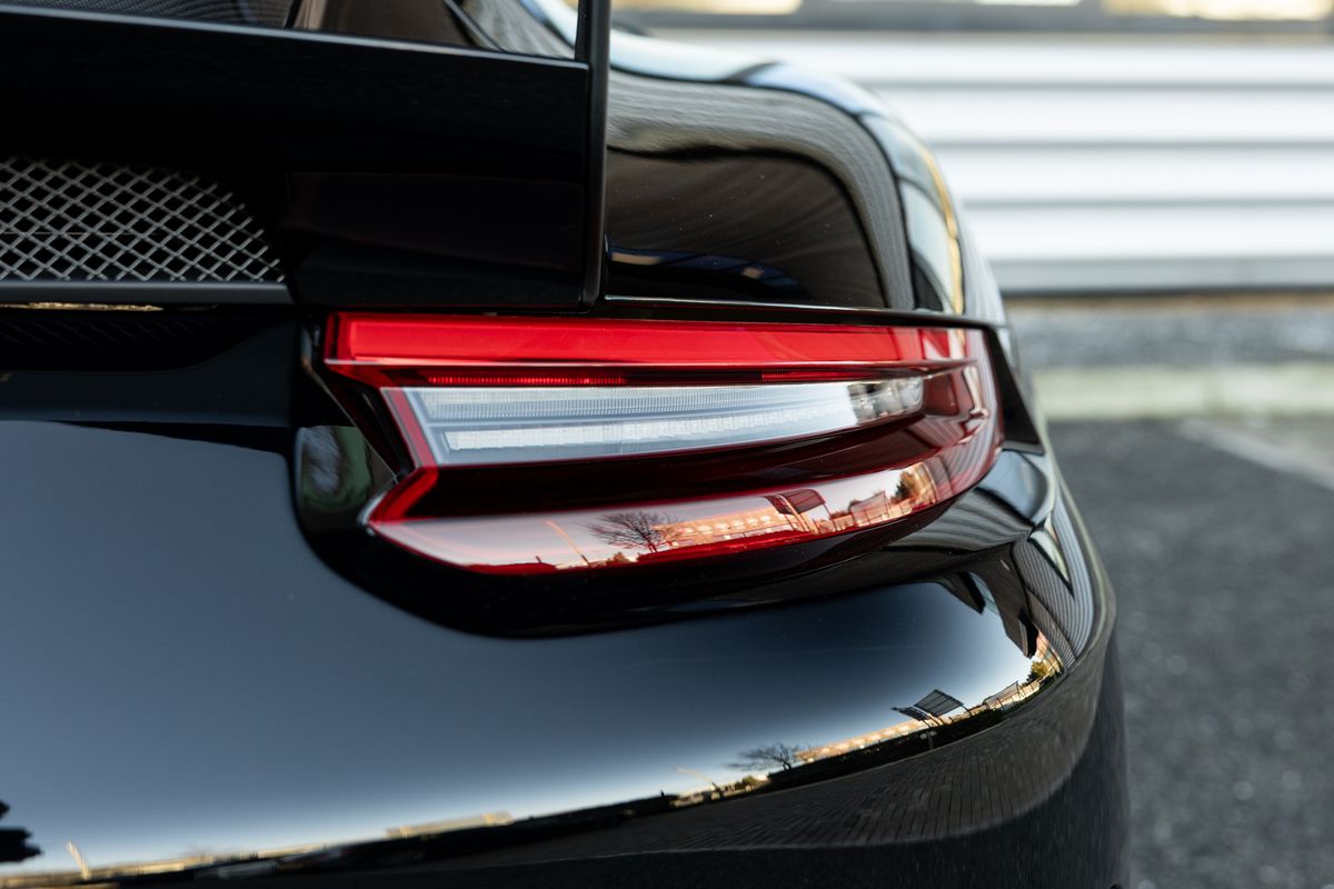 2018 Porsche 911 (991.2) GT2 RS Weissach