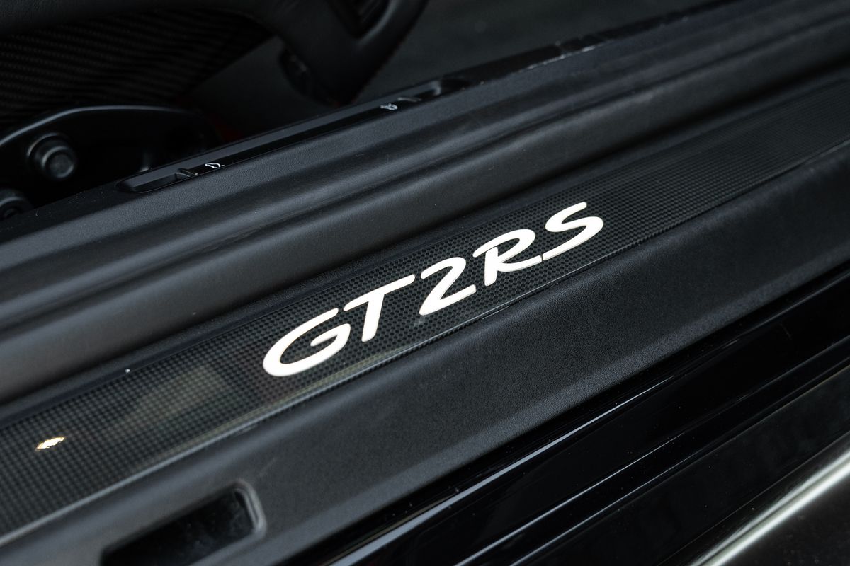 2018 Porsche 911 (991.2) GT2 RS Weissach