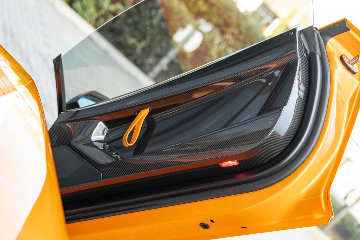 2016 Lamborghini Aventador SV