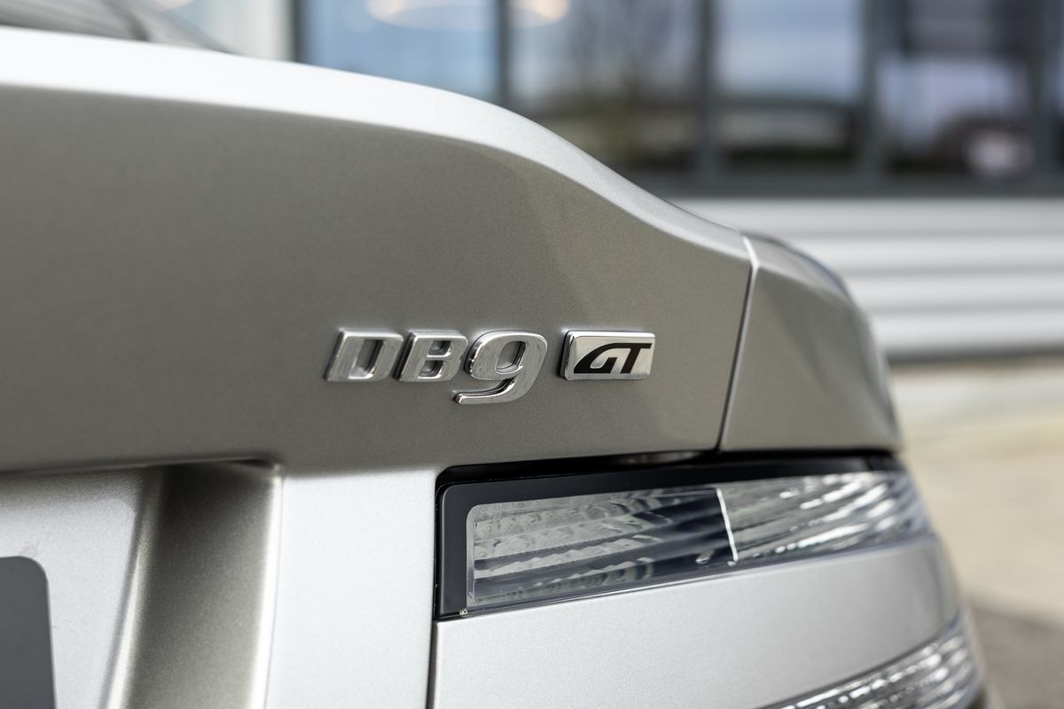 2015 Aston Martin DB9 GT Bond Edition