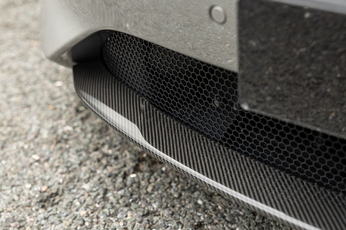 2015 Aston Martin DB9 GT Bond Edition