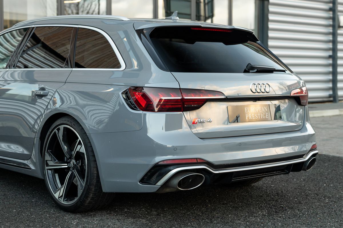 2020 Audi RS4 Avant