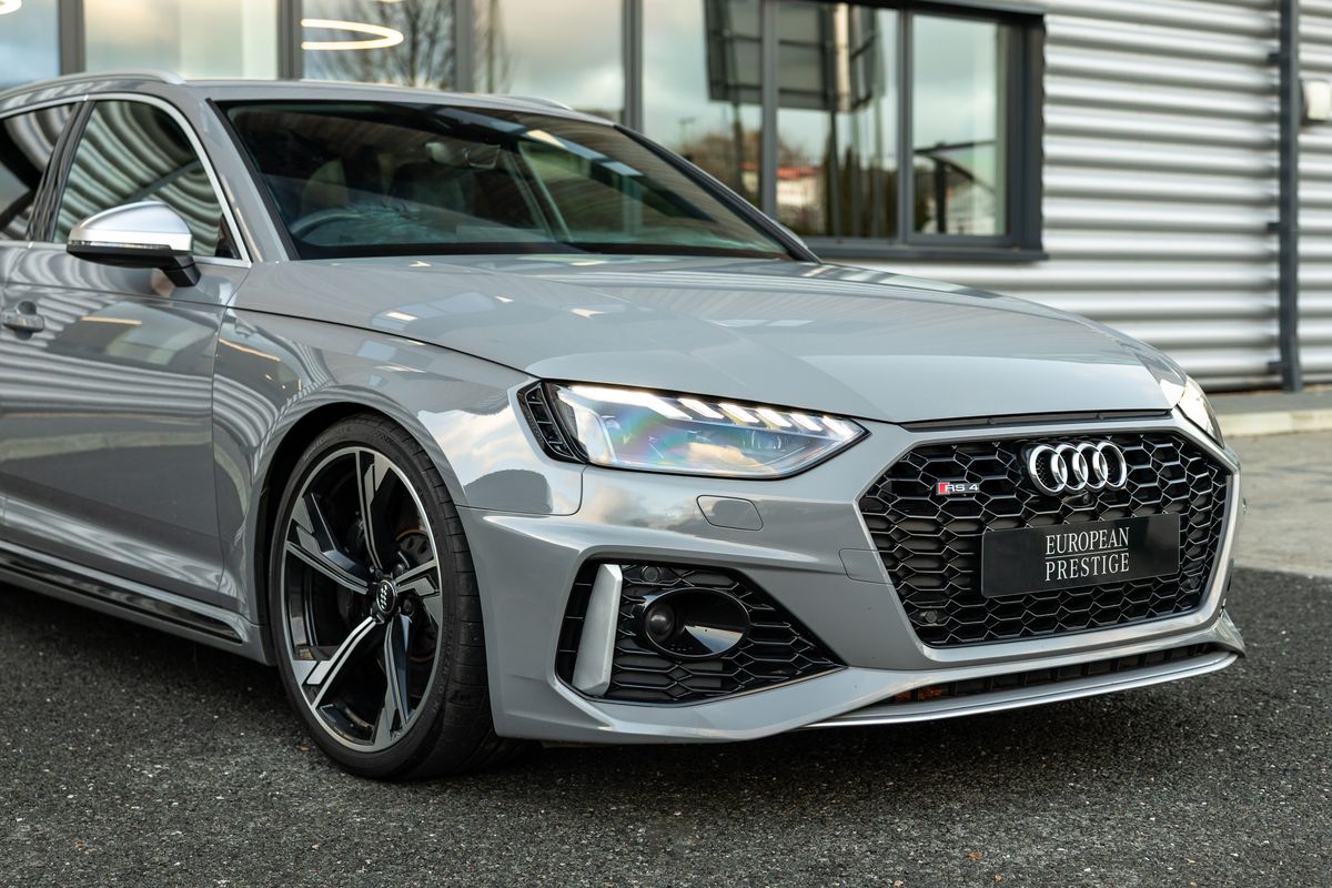 2020 Audi RS4 Avant
