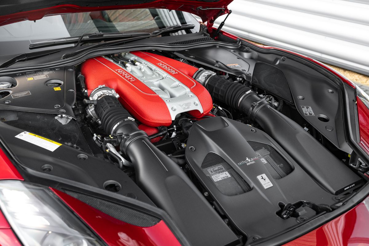 2019 Ferrari 812 Superfast