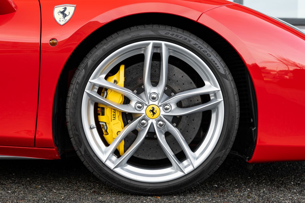 2017 Ferrari 488 GTB