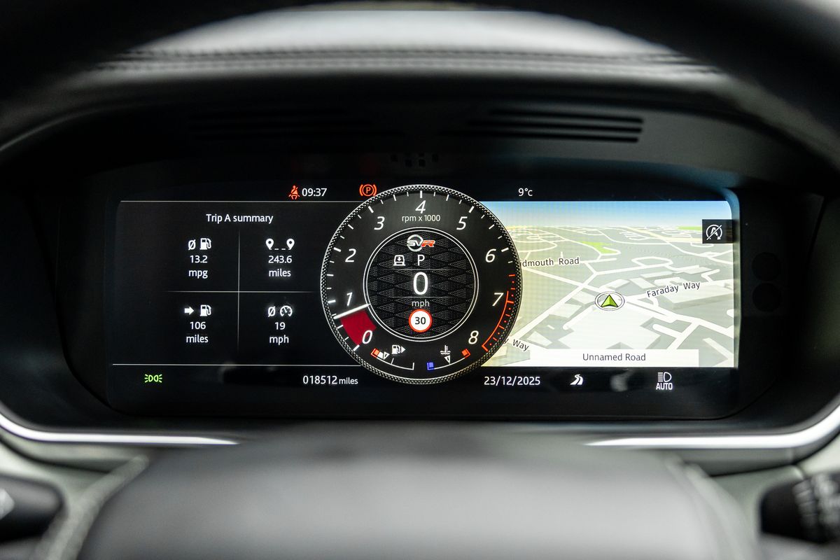 2022 Land Rover Range Rover Sport SVR Carbon Edition