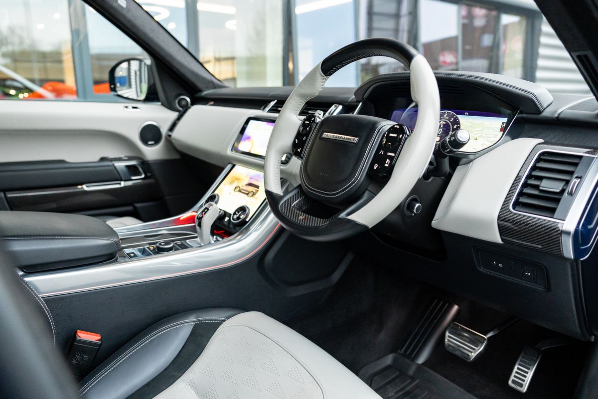 2022 Land Rover Range Rover Sport SVR Carbon Edition