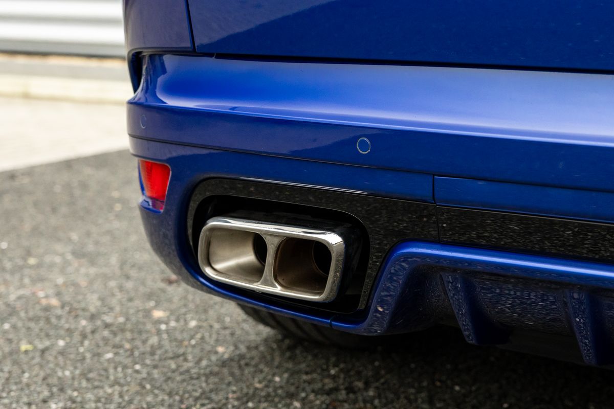 2022 Land Rover Range Rover Sport SVR Carbon Edition