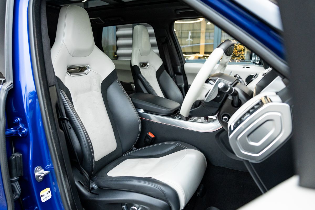 2022 Land Rover Range Rover Sport SVR Carbon Edition