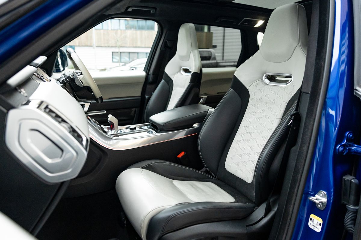 2022 Land Rover Range Rover Sport SVR Carbon Edition