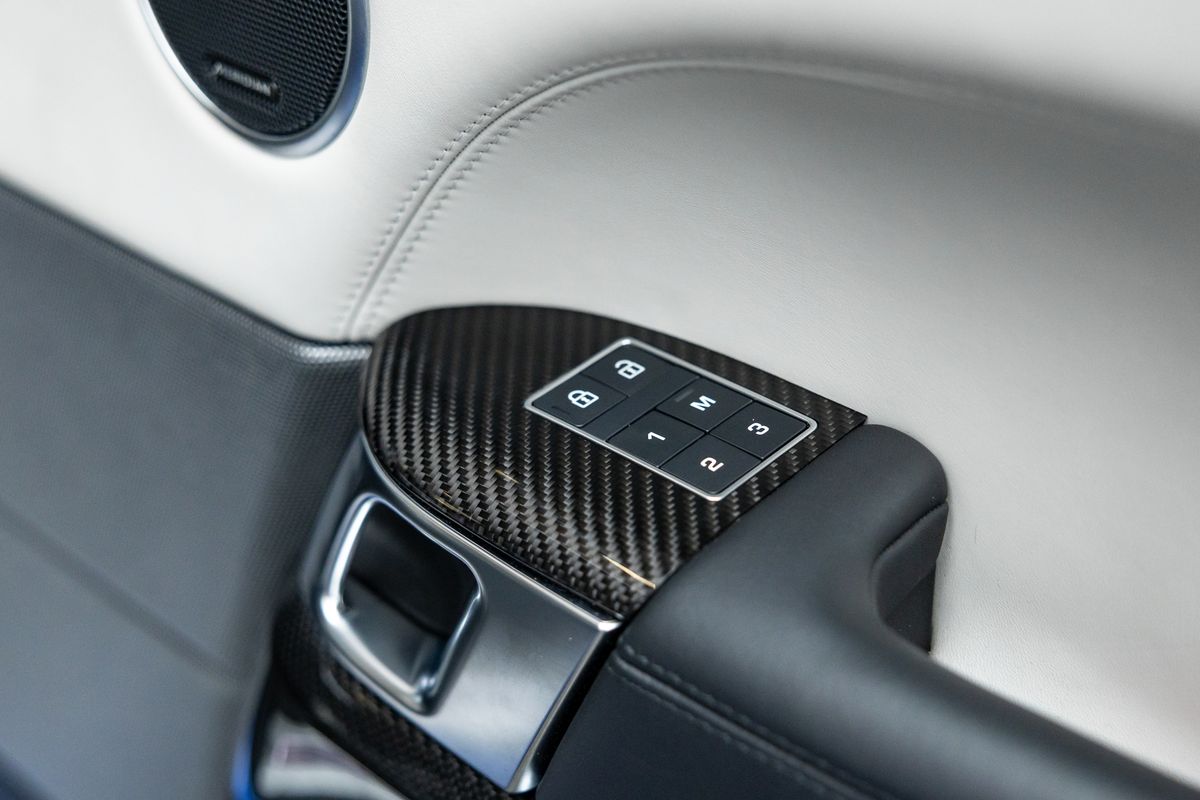 2022 Land Rover Range Rover Sport SVR Carbon Edition