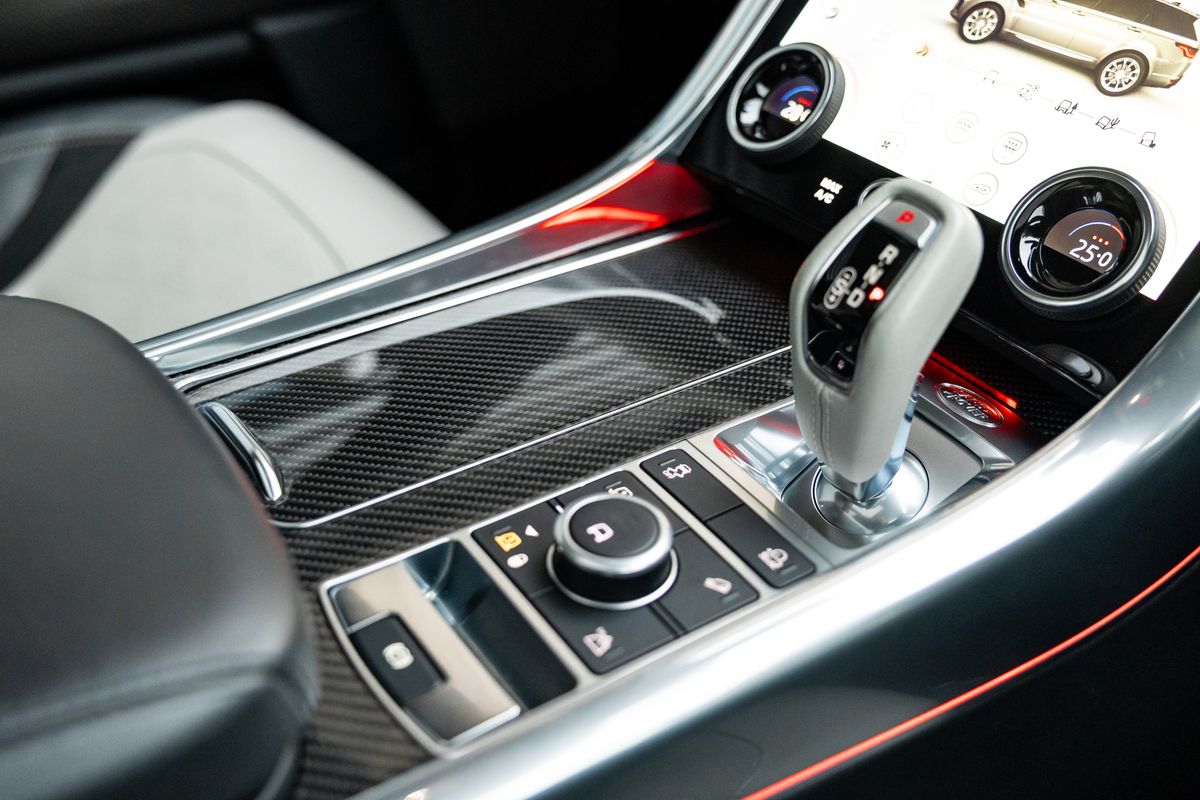 2022 Land Rover Range Rover Sport SVR Carbon Edition