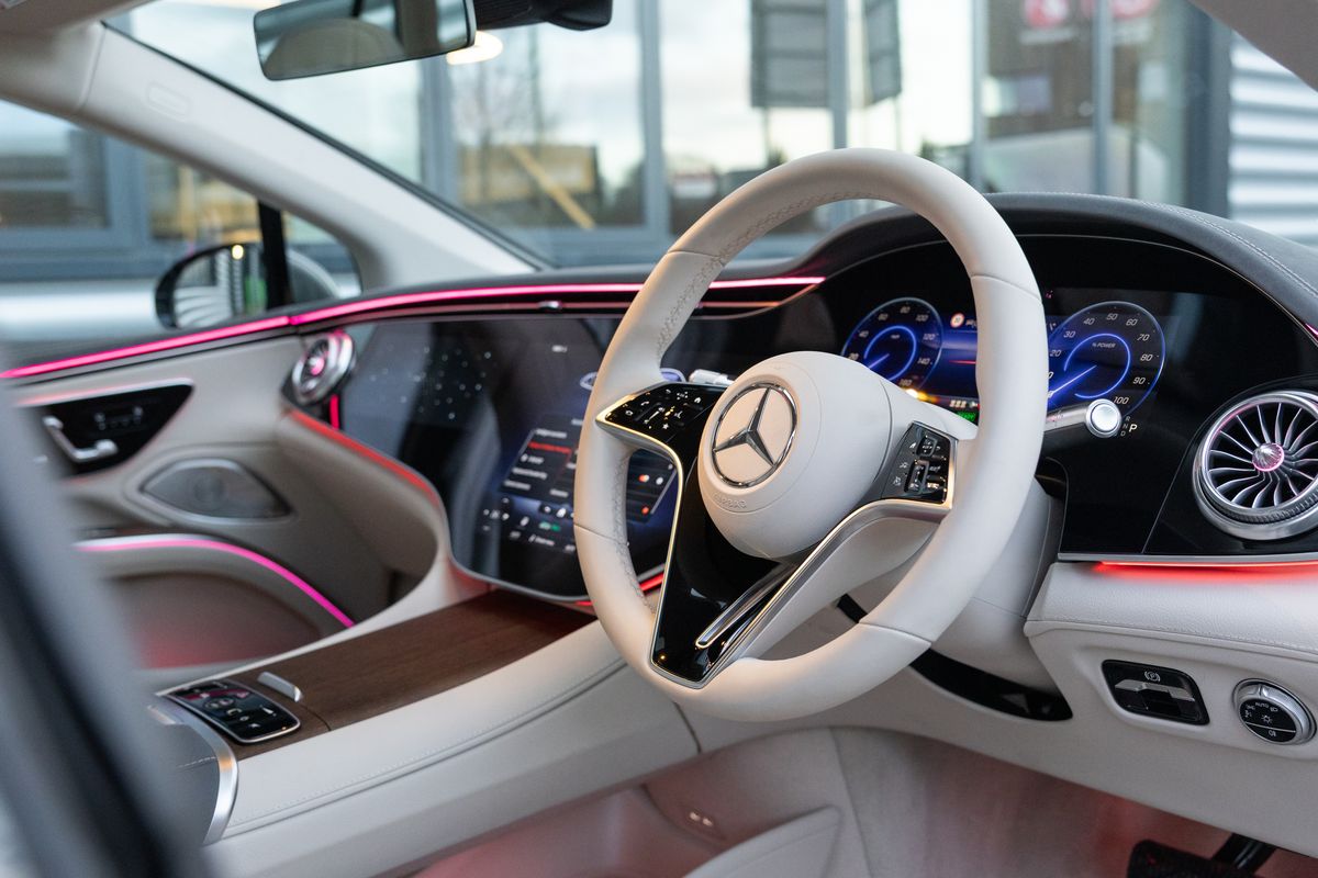 2022 Mercedes-Benz EQS 450+ Exclusive Luxury