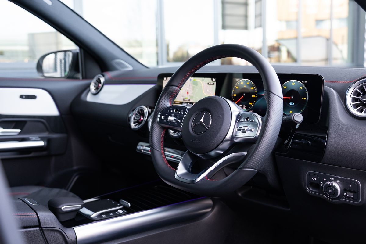 2022 Mercedes-Benz EQA 250+ AMG Line