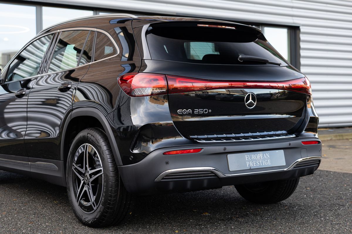 2022 Mercedes-Benz EQA 250+ AMG Line