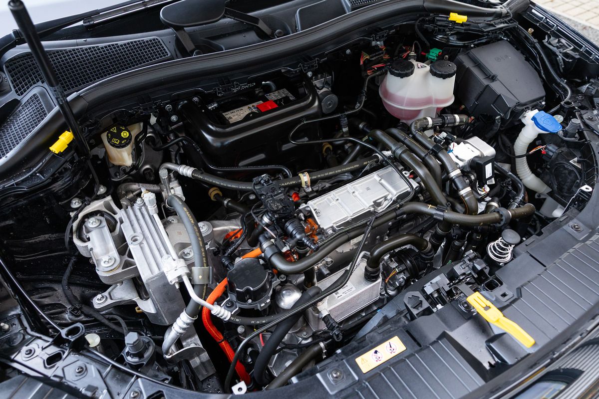 2022 Mercedes-Benz EQA 250+ AMG Line