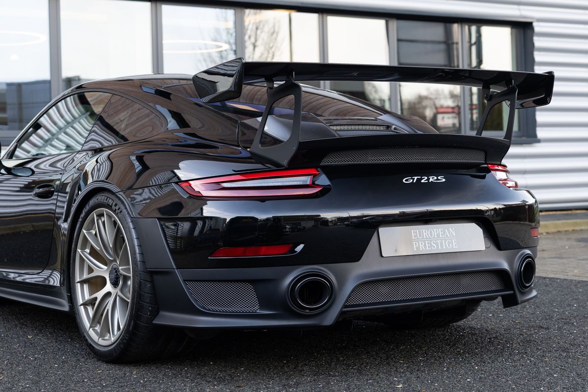 2018 Porsche 911 (991.2) GT2 RS Weissach