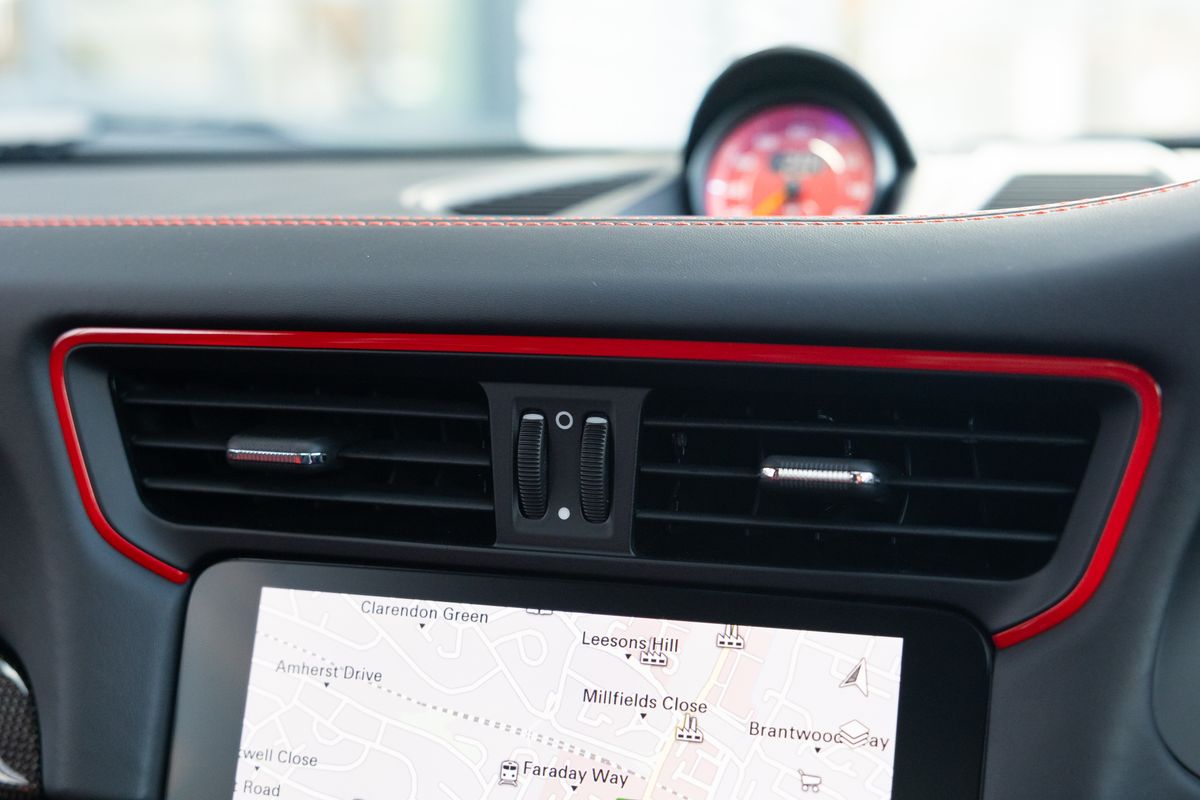 2018 Porsche 911 (991.2) GT2 RS Weissach