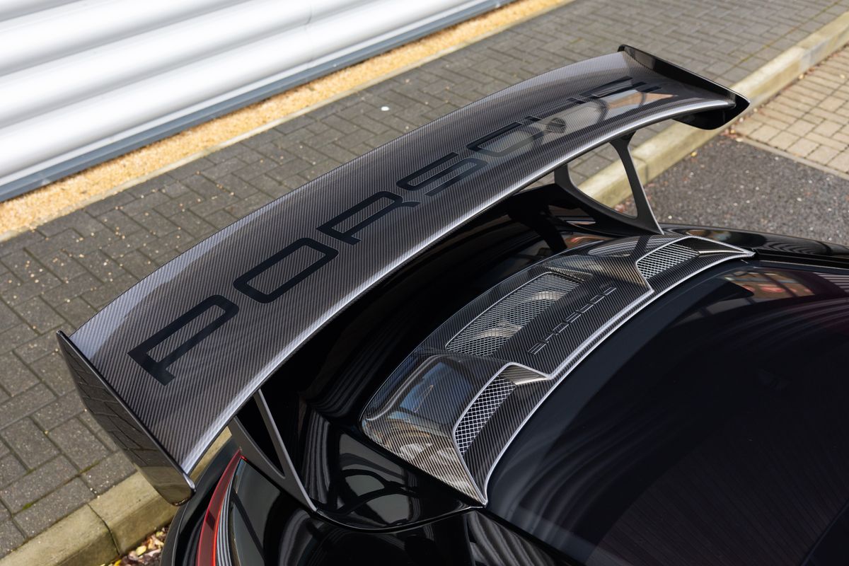 2018 Porsche 911 (991.2) GT2 RS Weissach