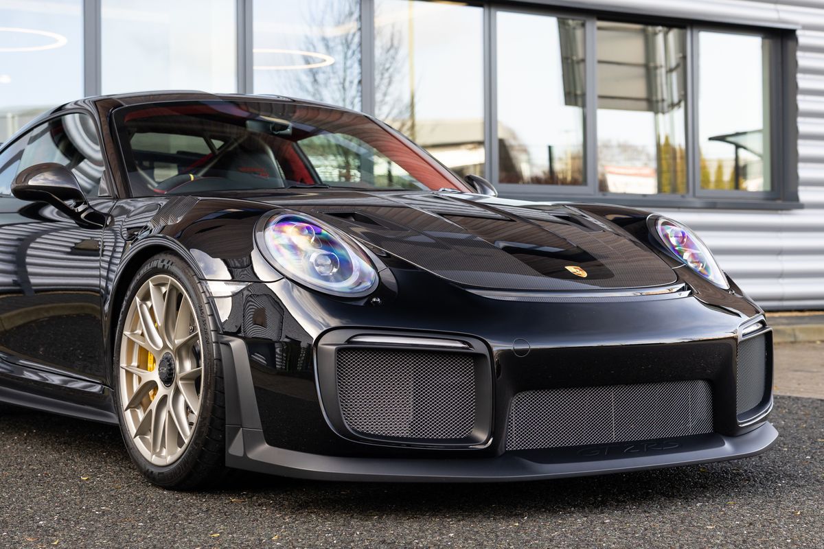 2018 Porsche 911 (991.2) GT2 RS Weissach