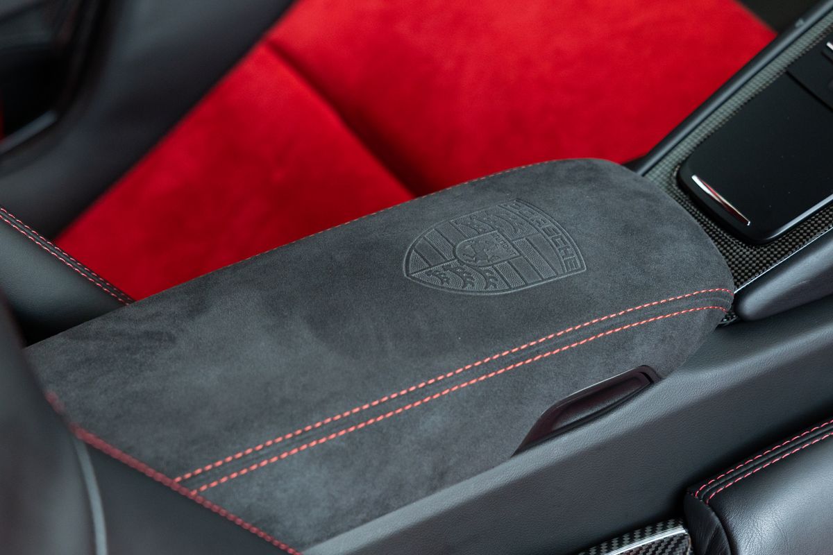 2018 Porsche 911 (991.2) GT2 RS Weissach