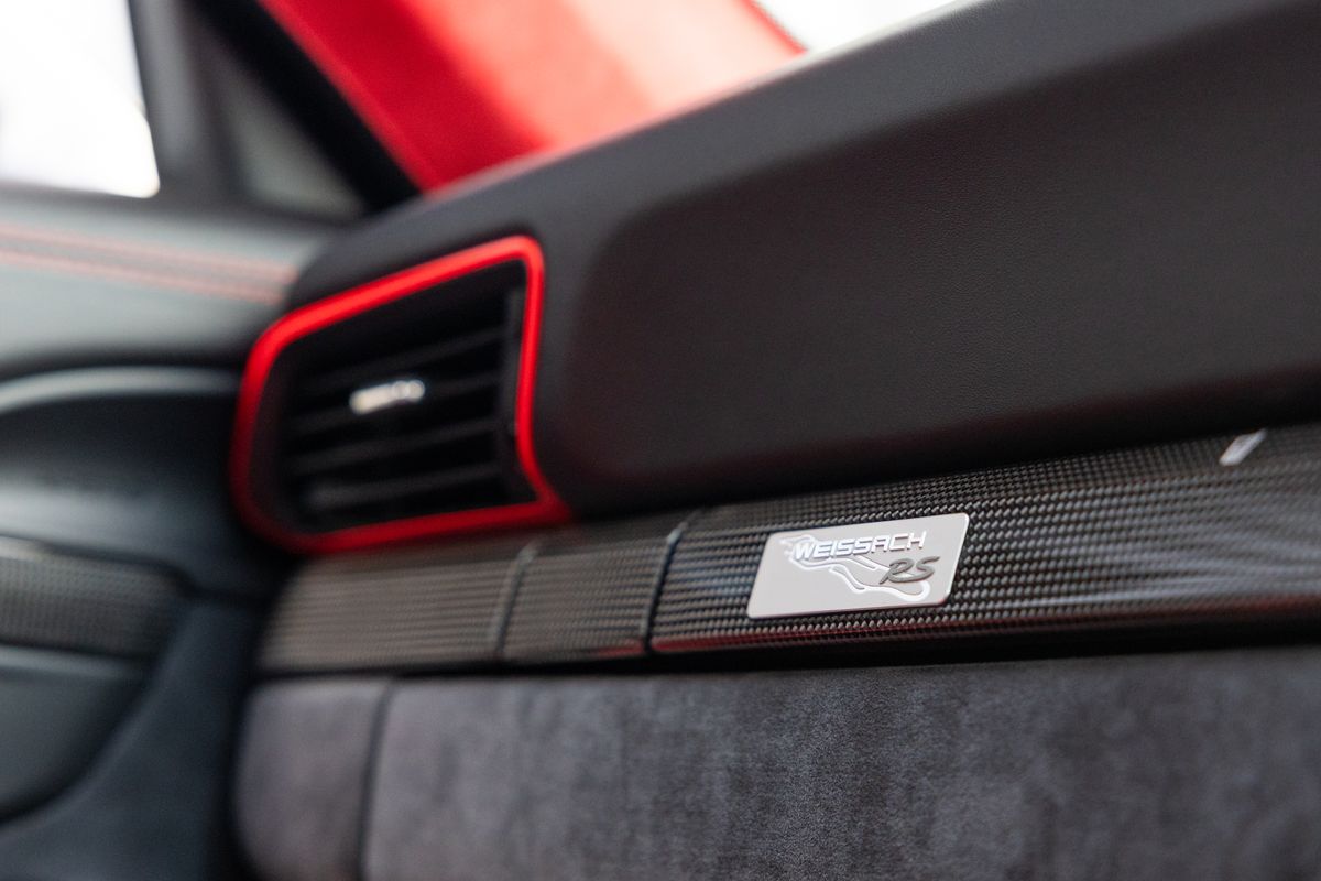 2018 Porsche 911 (991.2) GT2 RS Weissach