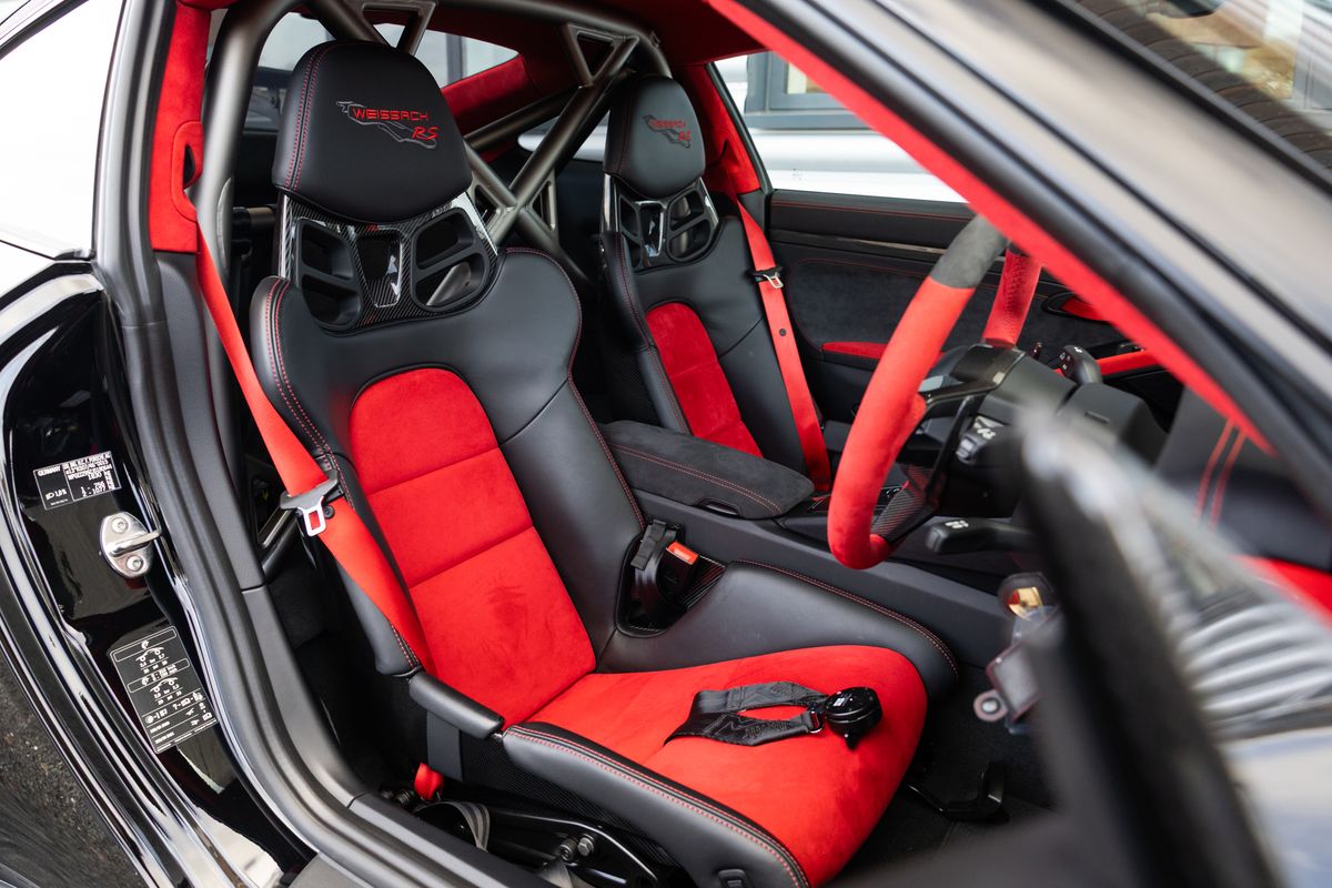 2018 Porsche 911 (991.2) GT2 RS Weissach