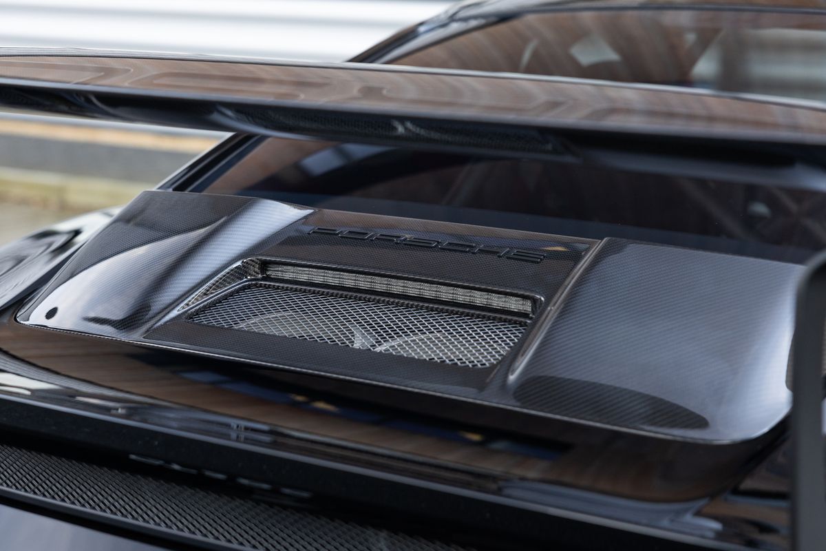 2018 Porsche 911 (991.2) GT2 RS Weissach