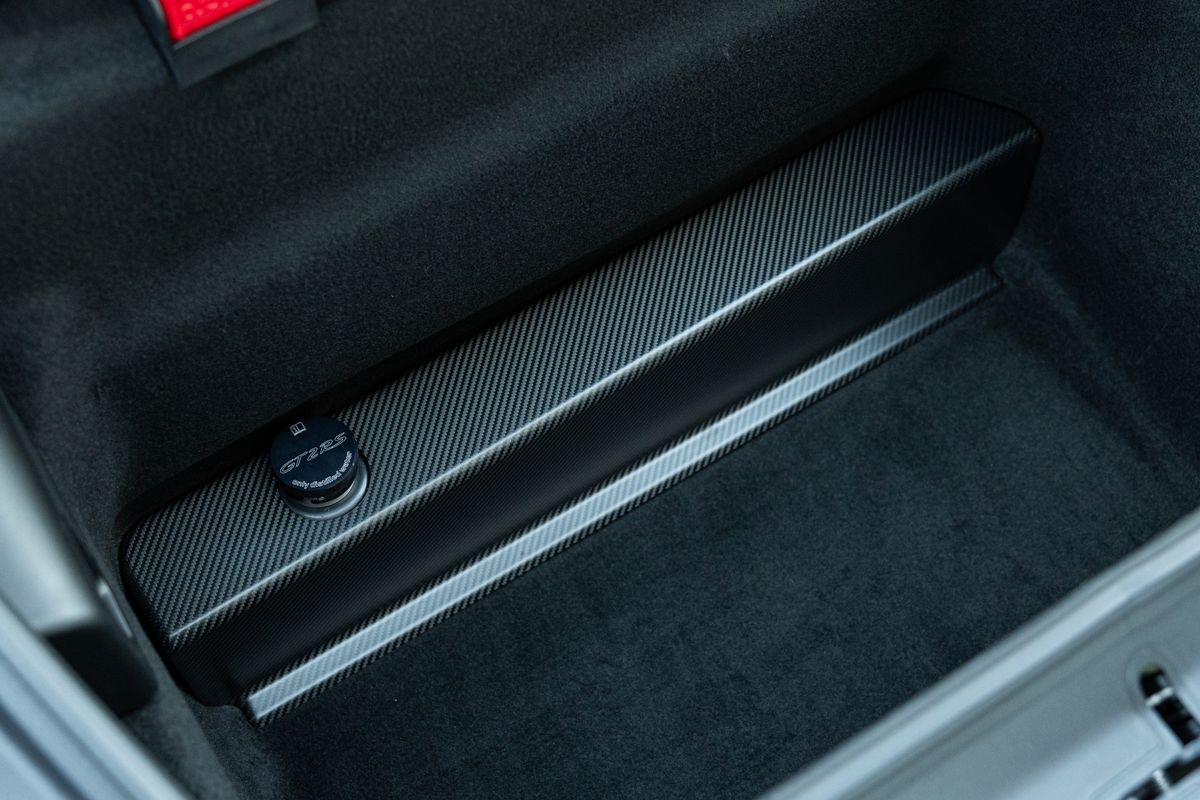 2018 Porsche 911 (991.2) GT2 RS Weissach